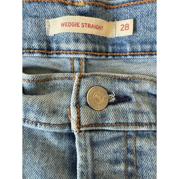 Levi's Wedgie Straight Distressed Jeans Light Wash 34964-0132 Size 28x28 - Picture 10 of 16